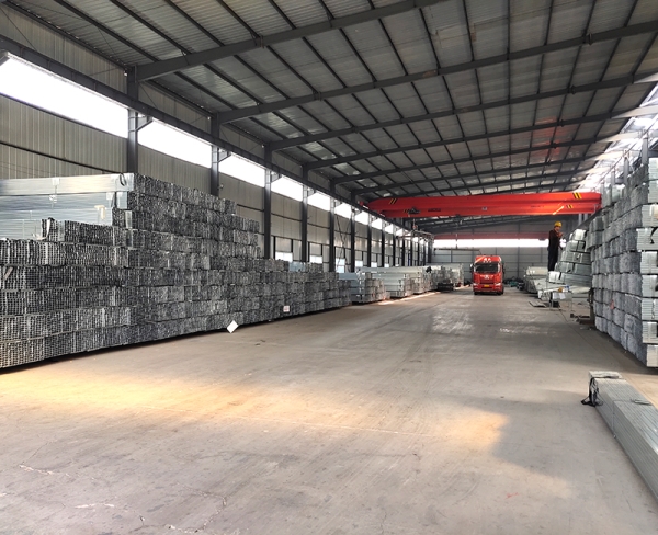 恒創(chuàng)生產(chǎn)車間